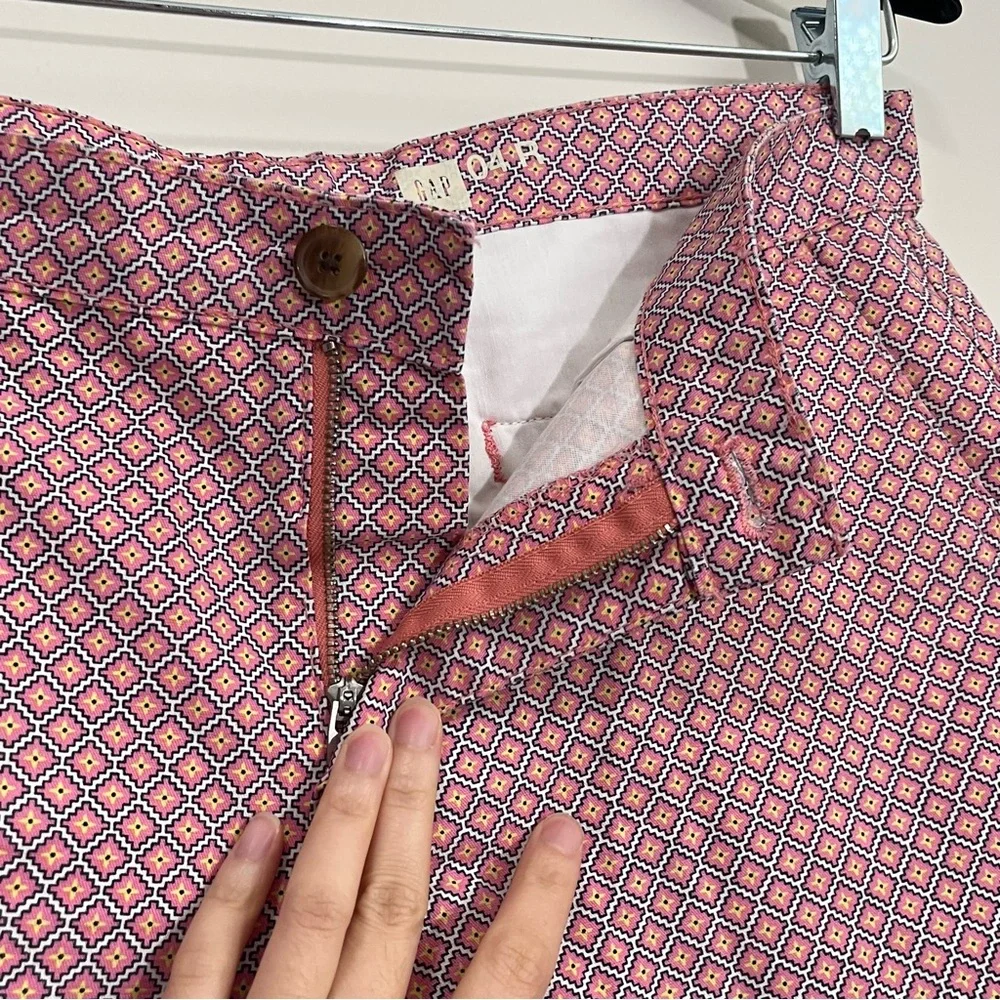 Gap Printed Chino Shorts Womens Size 4 Pink Mid Rise Lightweight Cotton
